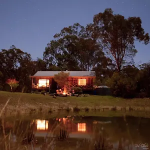 possums-hollow-and-hooters-hut.queenslandhotels.net/